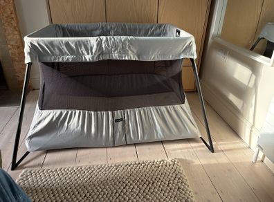 Baby Bjorn travel cot