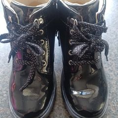 Girls Clarks boots 11.5 G