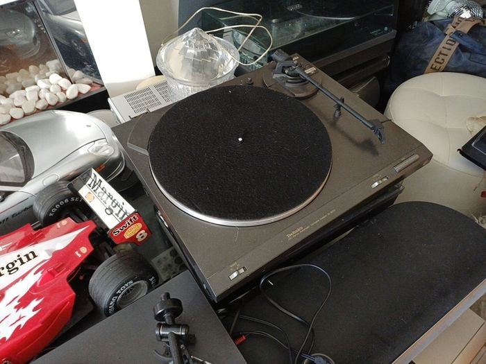 Technics Turntable