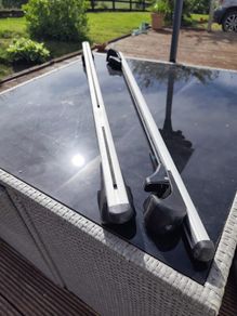 roof bars for raised rail vehicles