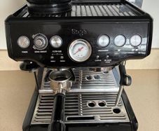 Sage Barista Express (Black), Built-in Grinder, Immaculate, Just Cleaned