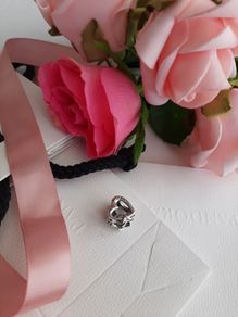 New genuine pandora mum charm