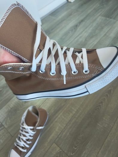 Brand New Chuck Taylor all star high converse UK .8.5