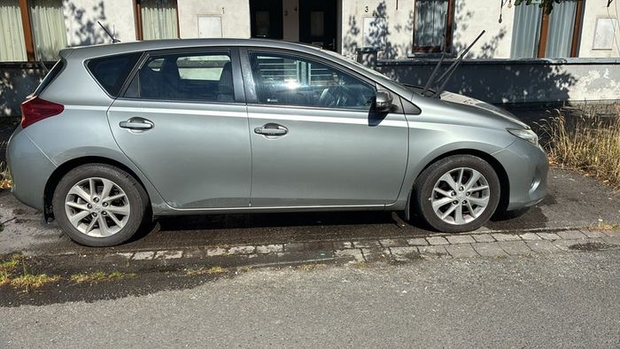 2013 Toyota Auris