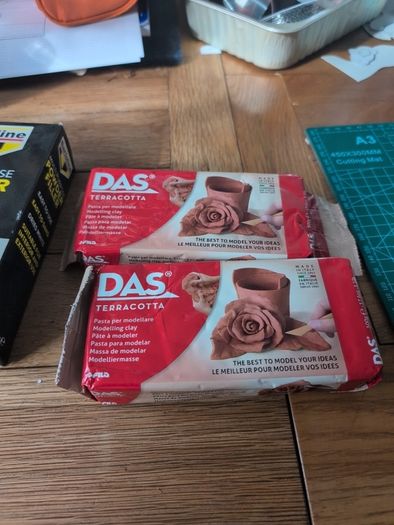 DAS terracotta clay and powder filler