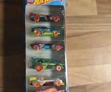 Hot  wheels