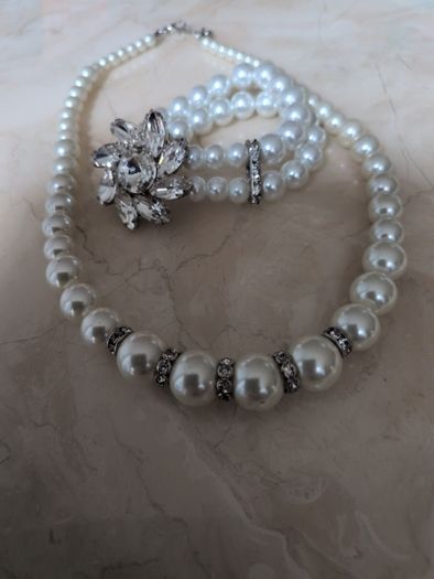 Pear & Diamond  Necklace & Bracelet Set. Costume Jewellery.