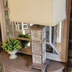 Table lamp