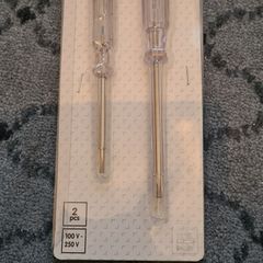 Brand New 2 Piece Mains Voltage Tester