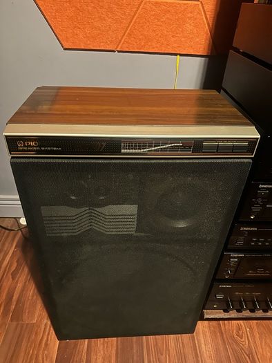 Pioneer CS -707 speakers.
