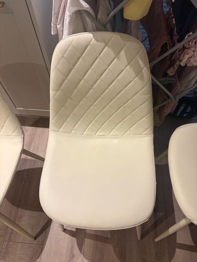 Set of 4 cream dining chairs