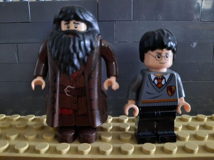 lego harry potter and hagrid (2011 versions)