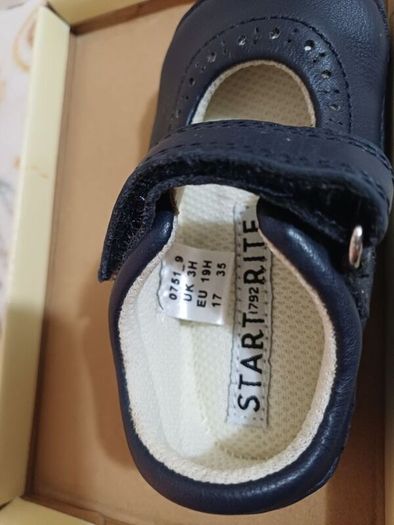 Start Rite Navy leather Babys first shoes.