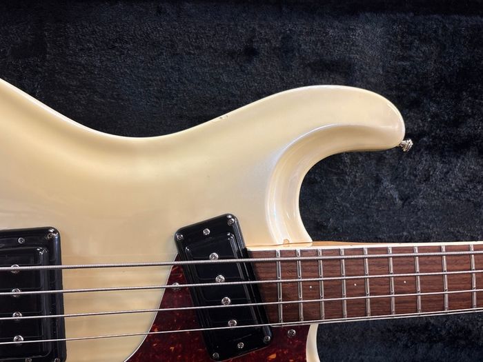 Mosrite Custom '65 Bass 1990's
