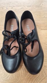 Tap shoes