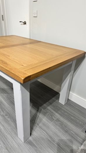 Solid Oak Extending Dining Table, Ex Display