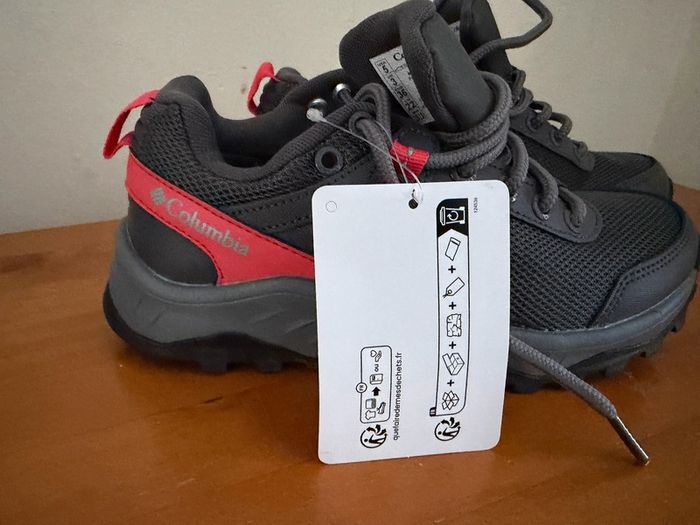 Columbia Waterproof kids shoes ,size 3 uk(36 eu)