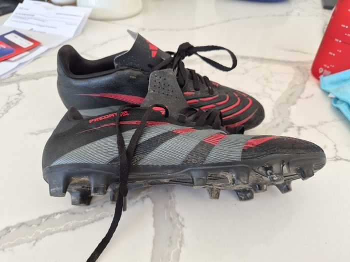 Adidas Predator Football Boits