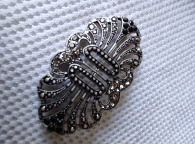 brooch