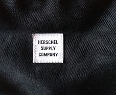 Herschel Bumbag bnwt very large