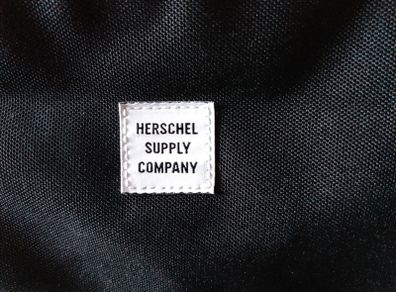 Herschel Bumbag bnwt very large