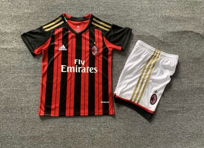 Retro football kits