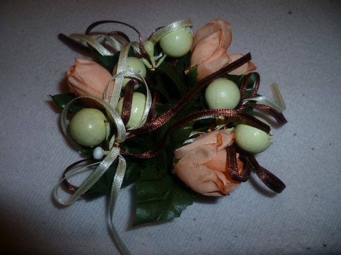 20x Beautiful Decorative Floral Silk Candle Rings with Plastic Base & Fruits