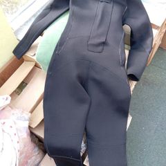 Women's wetsuit size 12