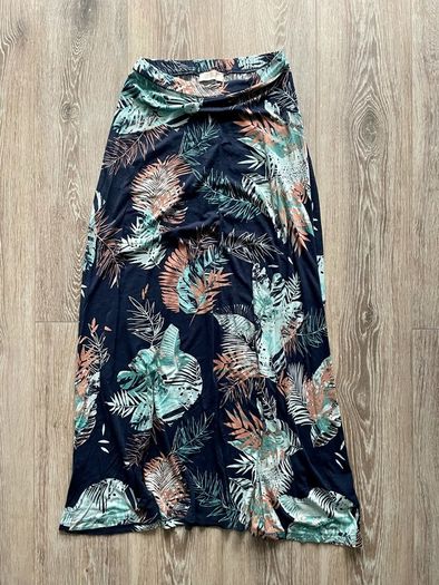 Linen midi skirt beige and more