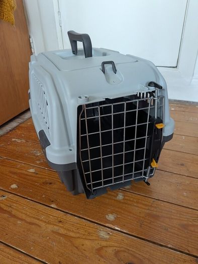 cat carrier