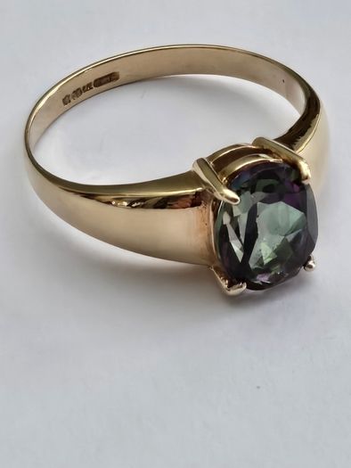 9ct Yellow Gold Mystic Topaz Solitaire Ring