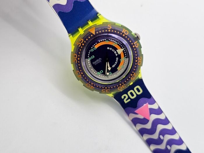 Vintage Swiss Watch Swatch Scuba 1990s Collectable