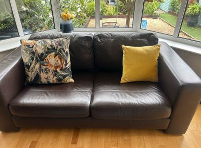 Top Quality Brown Soft Leather settee