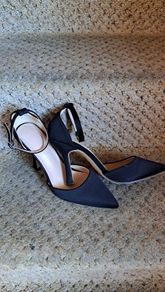 Closed Toe Black Heels...size 4