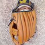 Baseball Glove Image 4