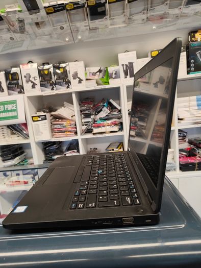 Dell Latitude 5490 14" Laptop Core i5-8350U 8GB RAM 256GB SSD Windows 11 Pro.