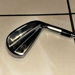 Srixon ZX 320