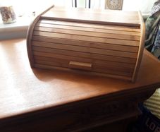 pine bread bin