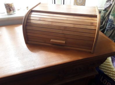 pine bread bin