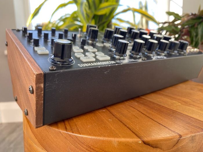 Moog Subharmonicon