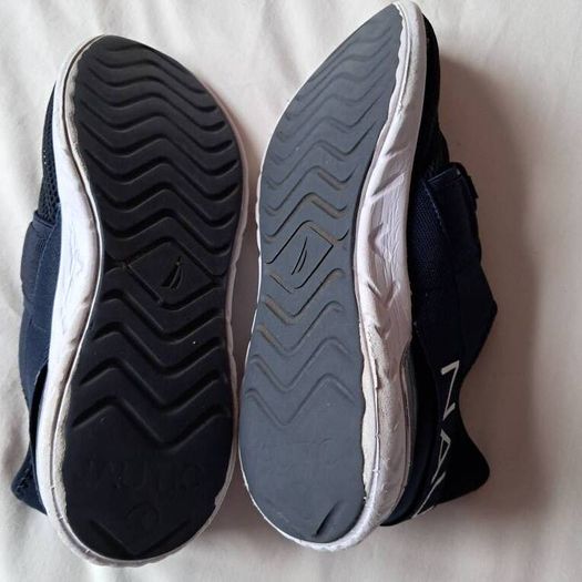 Nautica slip on trainers Size 3 eu 36 navy/white in excellent condition