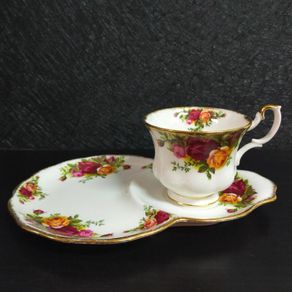 Royal Albert Old Country Roses Tennis TV Sandwich Set