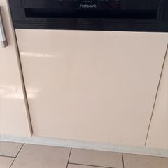 Semi integrated dishwasher