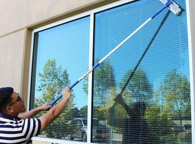 Long reach window cleaning set 160cm extendable pole