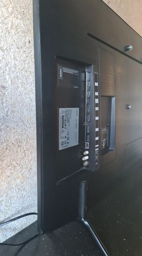 Samsung 43" QLED 4K Smart TV  Like New Condition