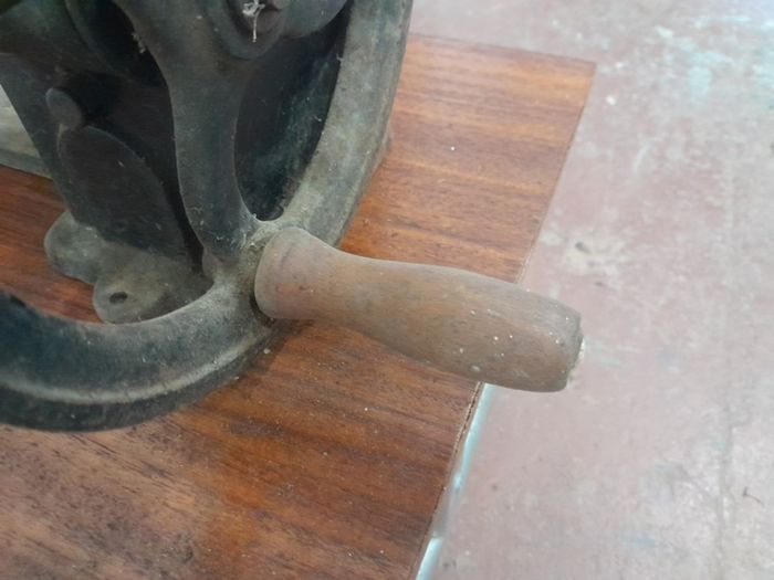 Antique Attila Shoe Man Leather Trimmer Cutter