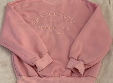 pink top