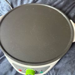 Albino crepe maker