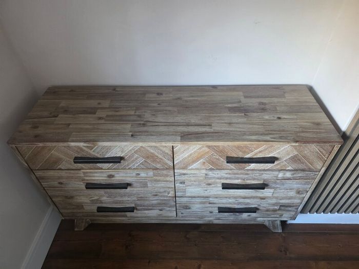 Chest of Drawers