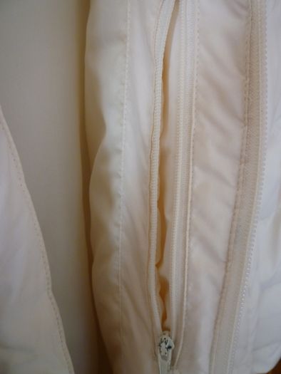 Jacket Puma Duck Feather Down Quilted Jacket. Cream. Hood detachable. Very good Condition.  Perfect Med,  Large Coat